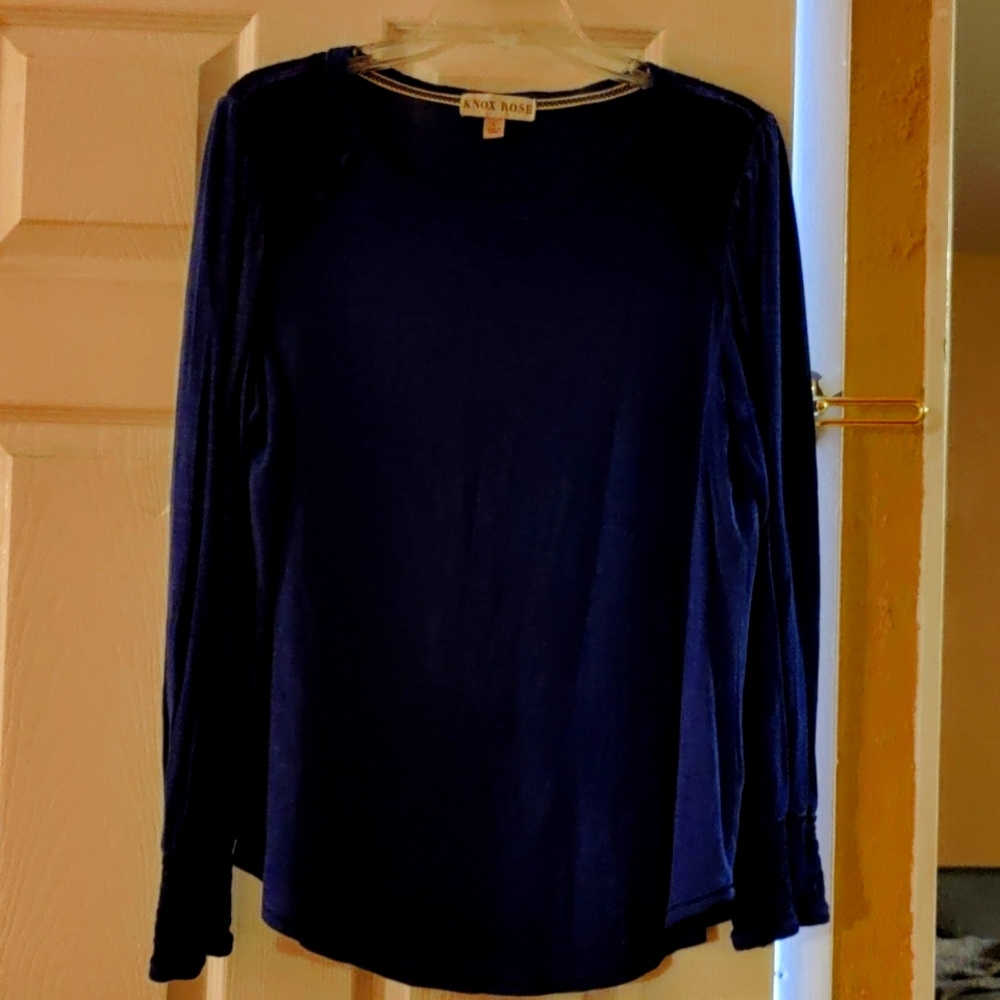Knox Rose- Long sleeve blue blouse. Size Large.